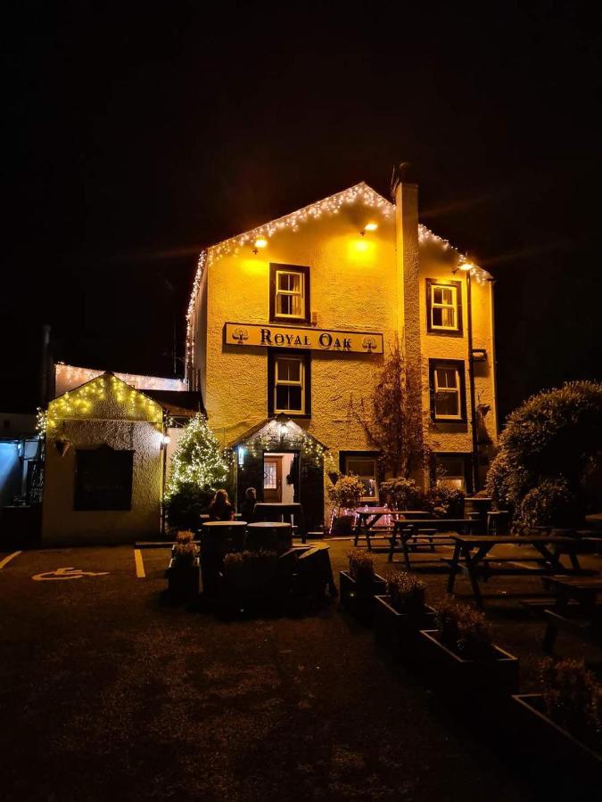 Royal Oak Braithwaite Hotel Buitenkant foto