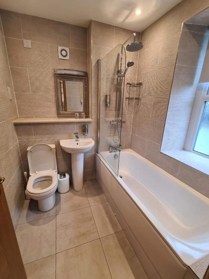 Royal Oak Braithwaite Hotel Buitenkant foto